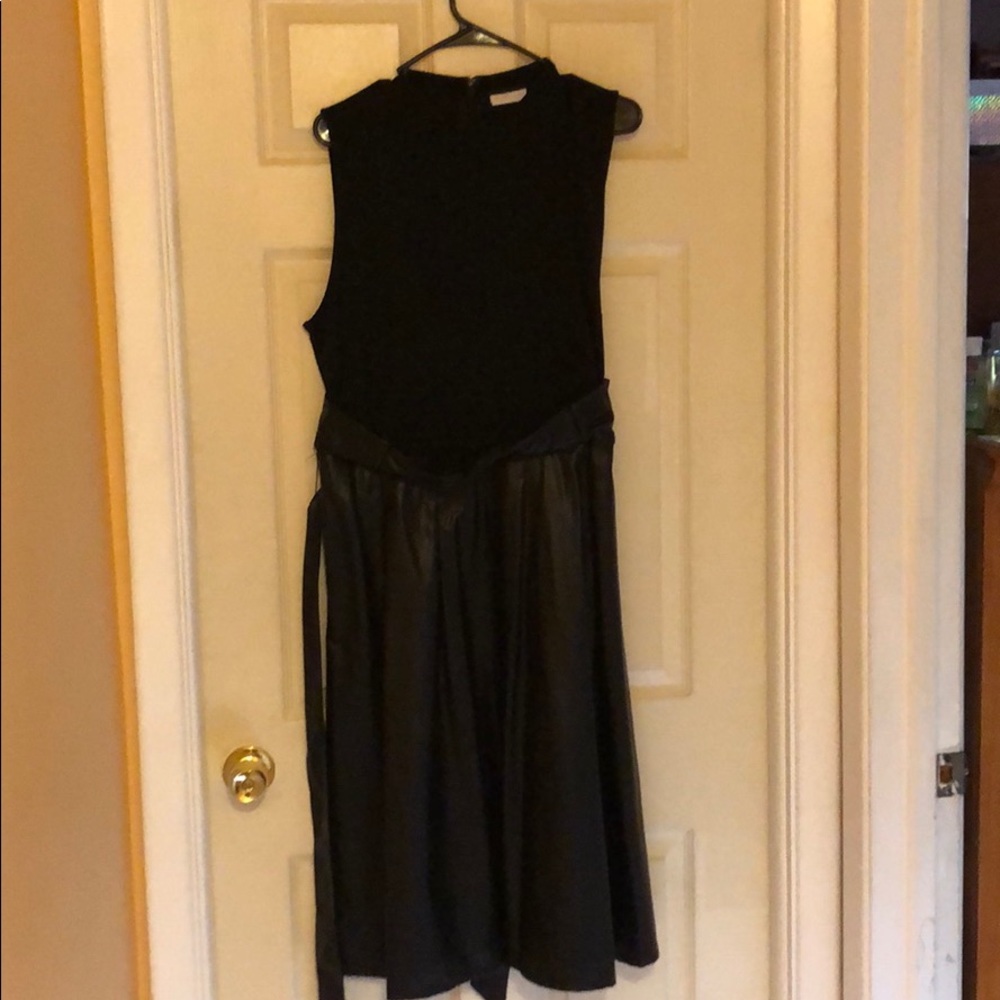 Black Sleeveless Dress